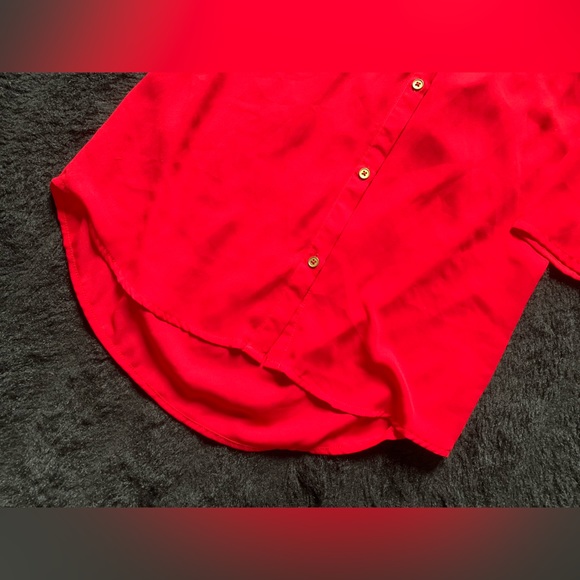 Charlotte Russe Women’s Red Blouse 3/4 Sleeve Open Back Gold Chain Sz S PreOwned - Picture 2 of 13